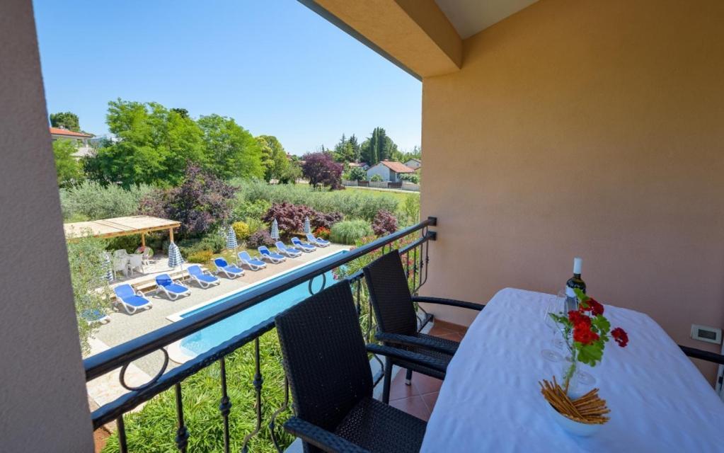 Villa Franka 113 บาซานิยา ภายนอก รูปภาพ